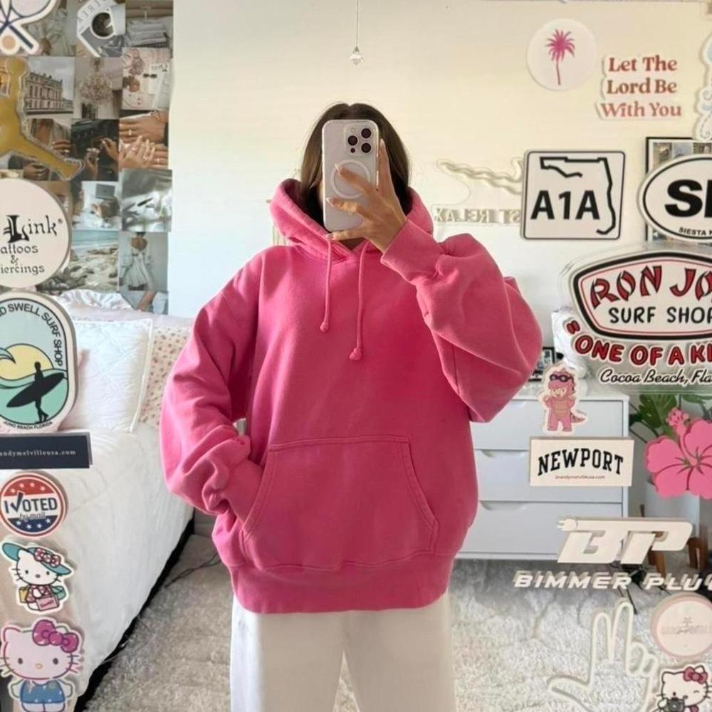 Aritzia Pink Cosmo Boyfriend‎ Fit Hoodie - Picture 3 of 8